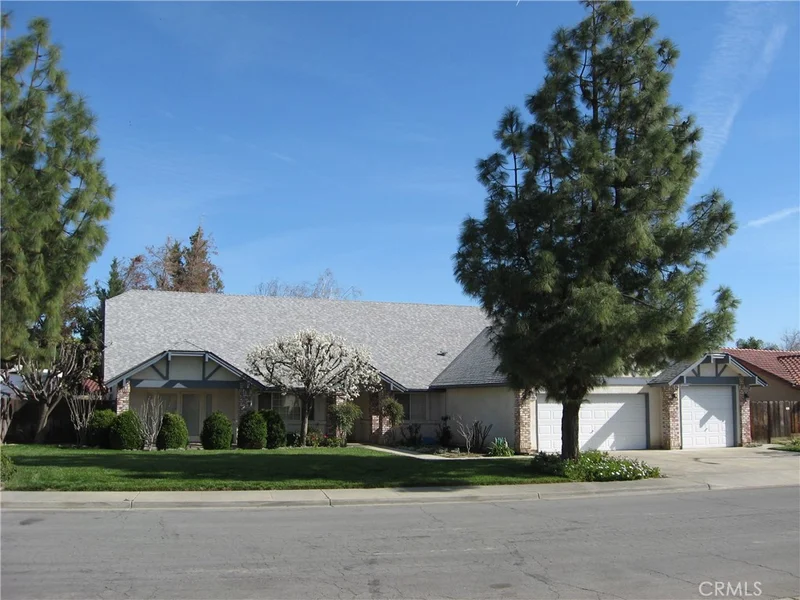 1888 Buena Vista, Coalinga, CA 93210