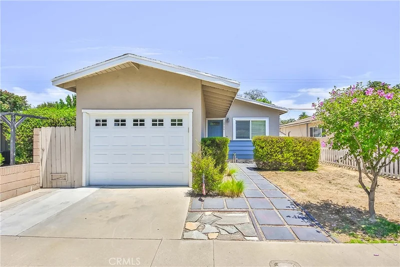 2706 De Forest, Long Beach, CA 90806