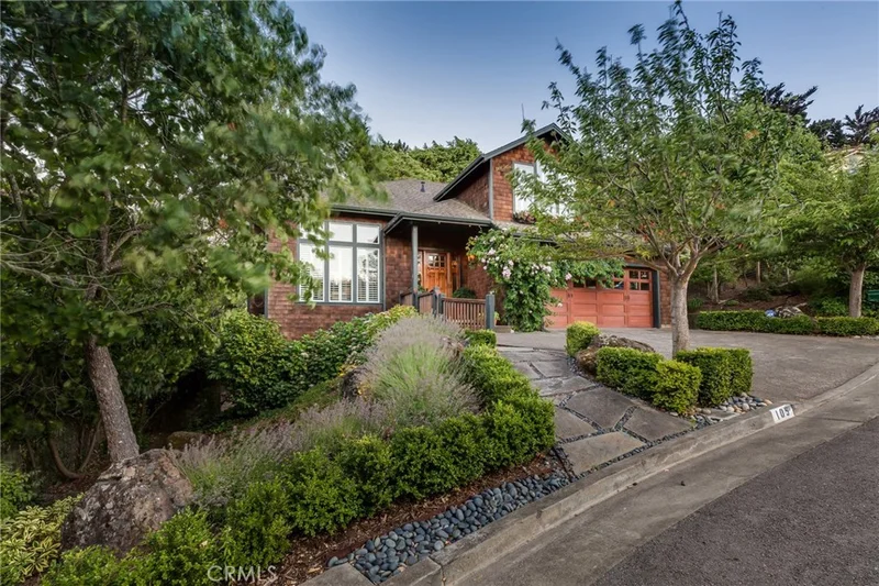 105 Ravenswood, Petaluma, CA 94952