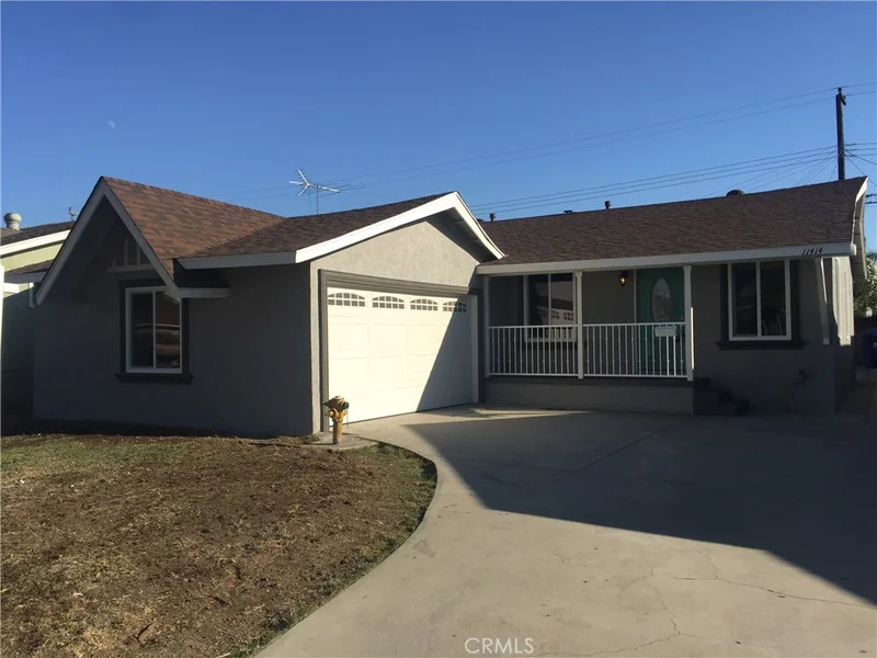 11414 214th, Lakewood, CA 90715