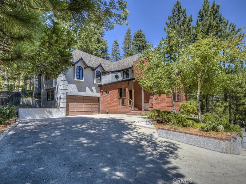 27404 Bay, Lake Arrowhead, CA 92352