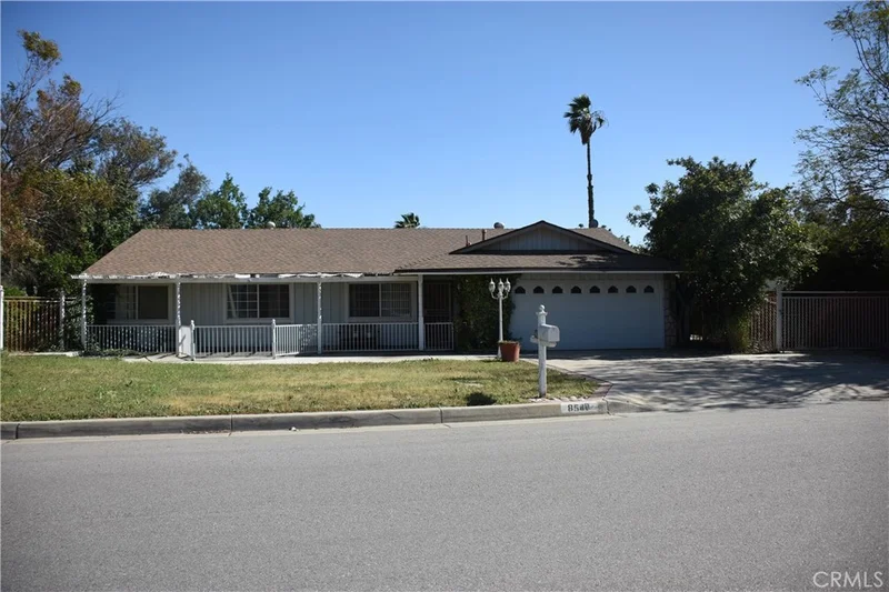 8540 Brookfield, Riverside, CA 92509