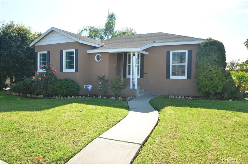 5456 118th, Hawthorne, CA 90304