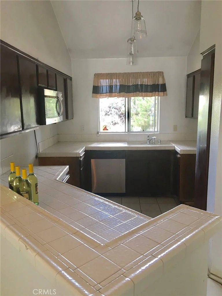 25267 Pine Creek, Wilmington, CA 90744