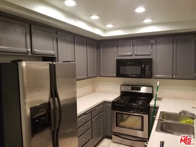5534 Encino #310, Encino, CA 91316