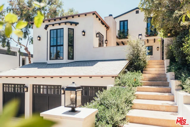 270 Carolwood, Los Angeles, CA 90077