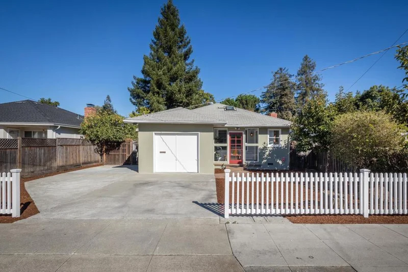 885 Schembri, East Palo Alto, CA 94303