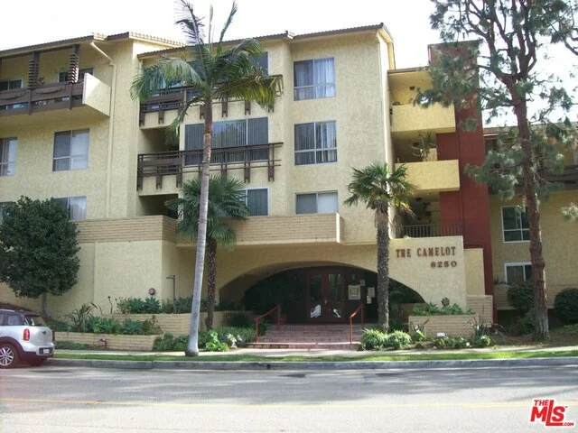 6250 Buckingham #210, Culver City, CA 90230