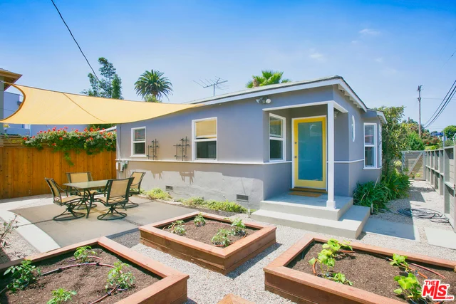 860 Amoroso, Venice, CA 90291