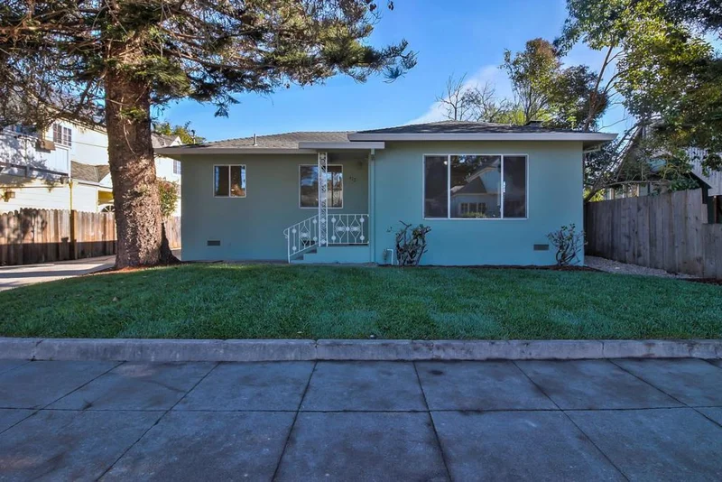 412 Caledonia, Santa Cruz, CA 95062