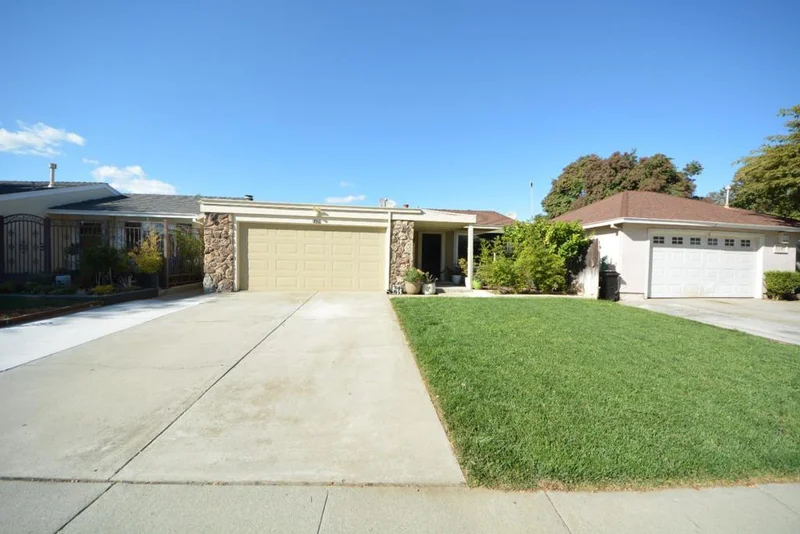 1179 Beaconsfield, San Jose, CA 95121