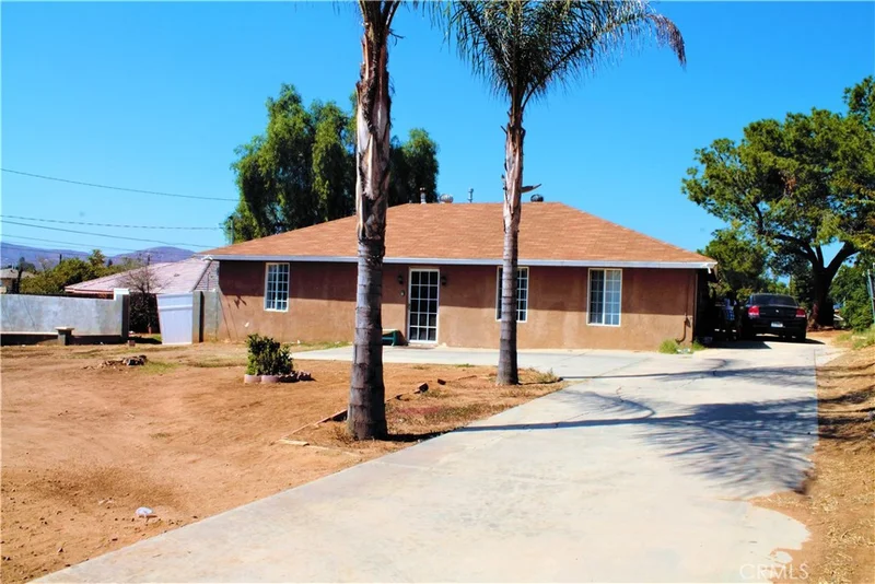 10263 Mull, Riverside, CA 92503