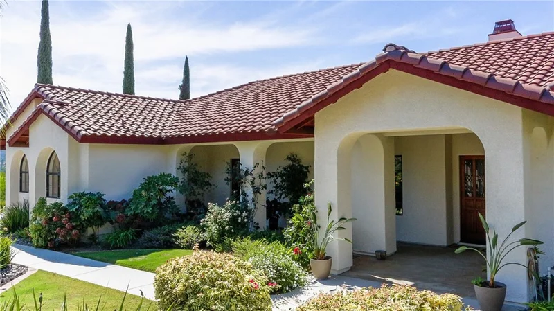 25576 Madero, Temecula, CA 92590