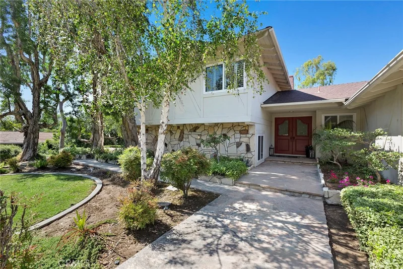 561 Green Acre, Fullerton, CA 92835