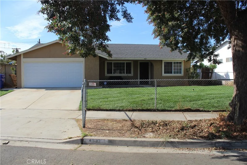 4587 Alondro Dr, Jurupa Valley, CA 92509