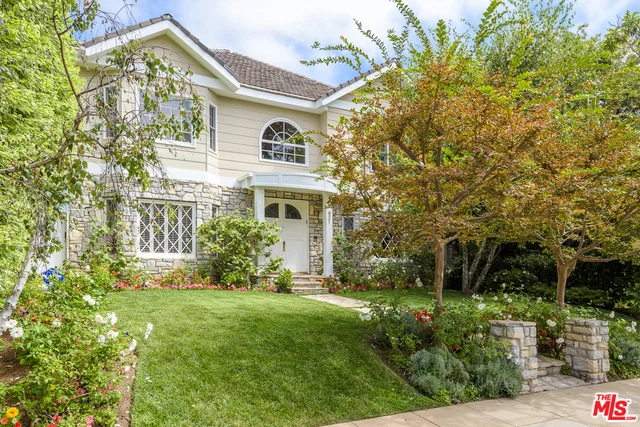 621 21st, Santa Monica, CA 90402