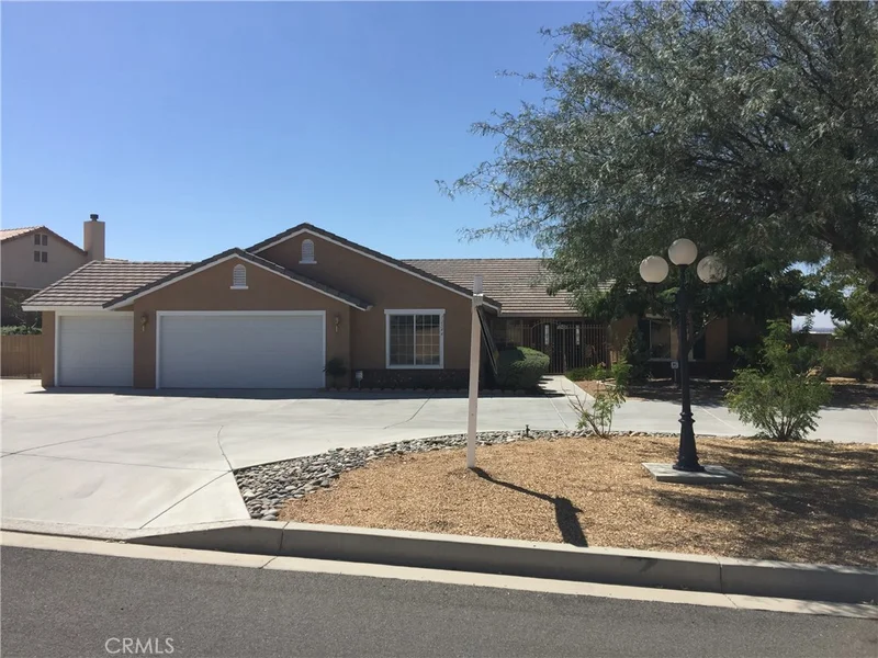 12544 Overlook, Apple Valley, CA 92308