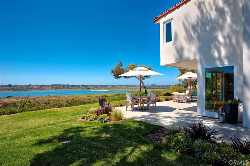 420 Vista Grande, Newport Beach, CA 92660