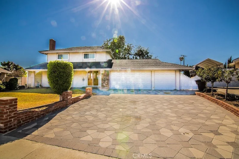 910 Mathewson Ave, Placentia, CA 92870