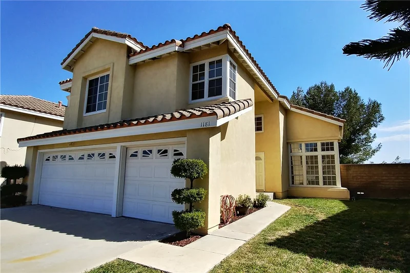 1181 Vista Lomas, Corona, CA 92882