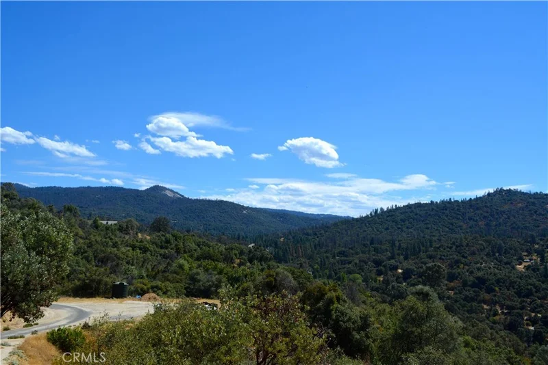 42288 Snowline Court, Oakhurst, CA 93644