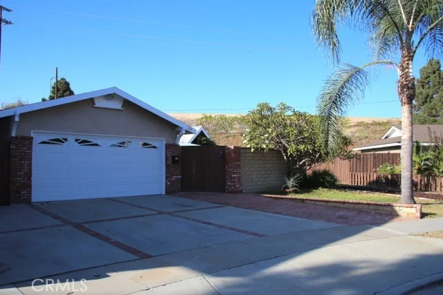 1178 Charleston, Costa Mesa, CA 92626