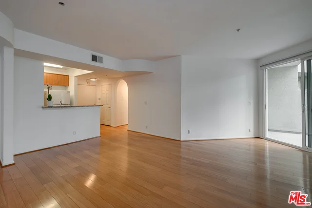 620 Gramercy #117, Los Angeles, CA 90005