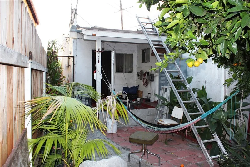 11810 Figueroa, Los Angeles, CA 90061