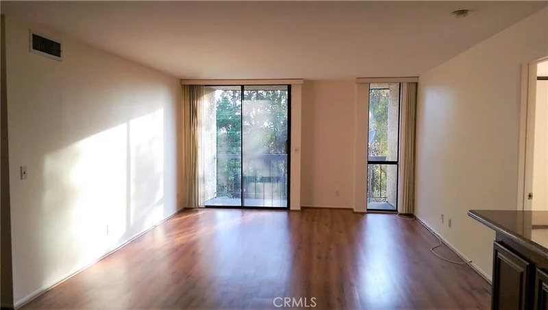 4239 Via Arbolada #214, Los Angeles, CA 90042