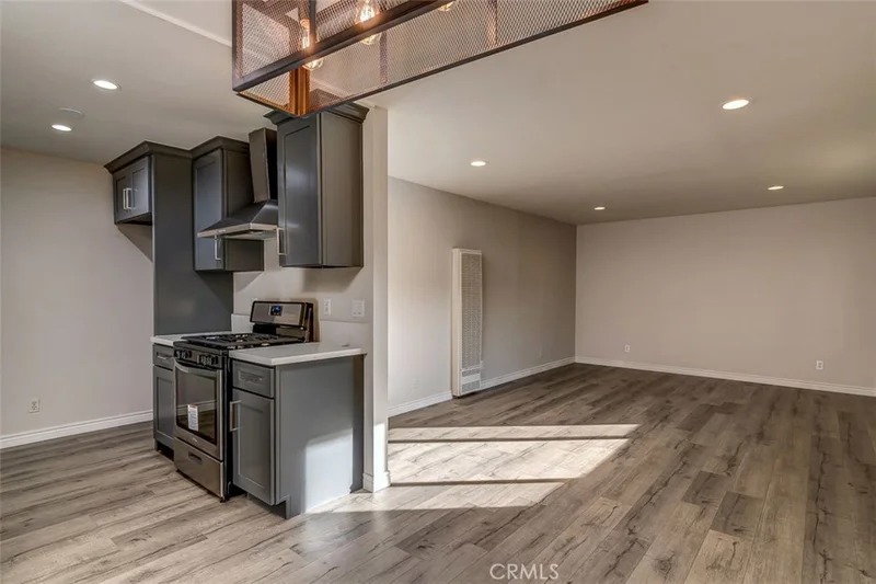 8800 Cedros #110, Panorama City, CA 91402