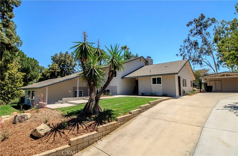 5433 Provence, Riverside, CA 92506
