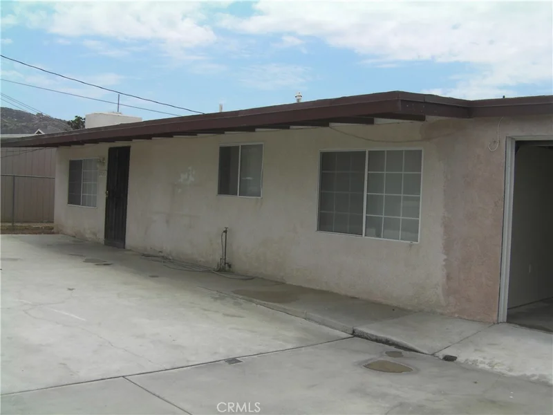 27043 Columbia, Hemet, CA 92544