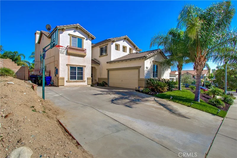 5201 La Sarre Drive, Fontana, CA 92336