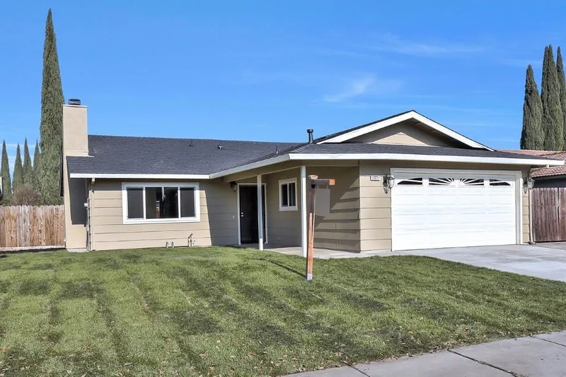 1037 Wembley, Manteca, CA 95336