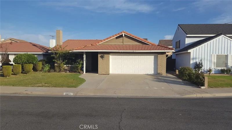 5471 Montclair, La Palma, CA 90623