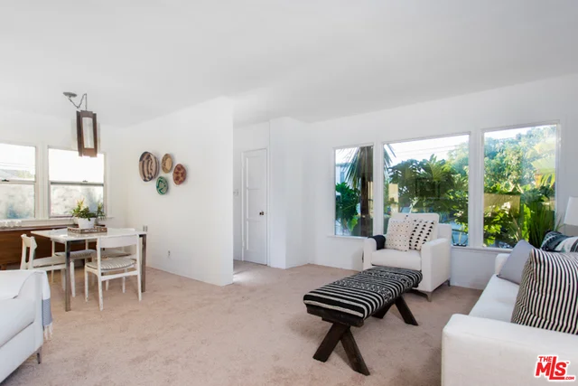 11268 Tabor, Los Angeles, CA 90066