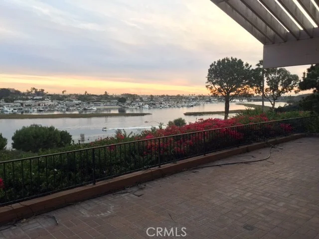 1022 West Wind, Newport Beach, CA 92660