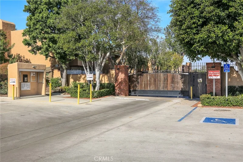 1001 Macarthur #95, Santa Ana, CA 92707