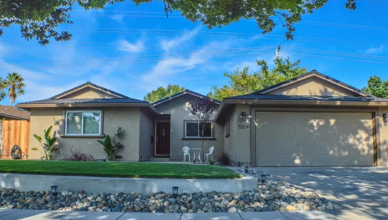 5204 Howes, San Jose, CA 95118