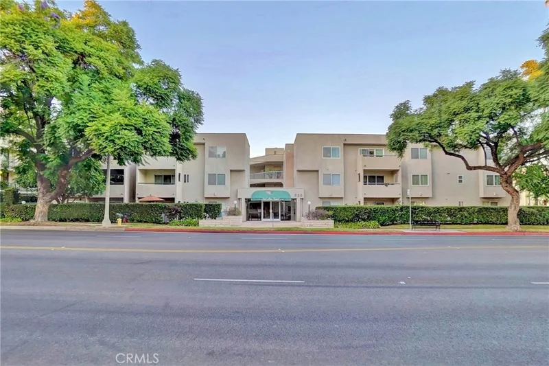 625 Del Mar #105, Pasadena, CA 91101