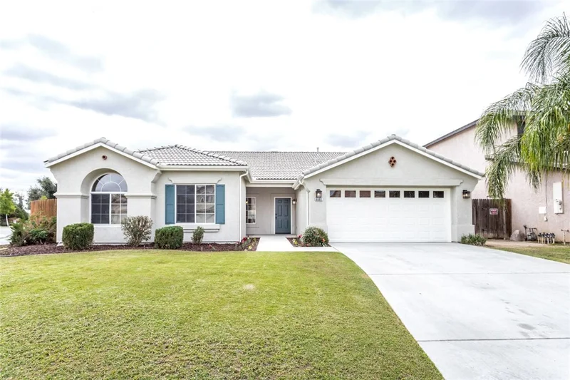 8601 Eagles Landing, Bakersfield, CA 93312