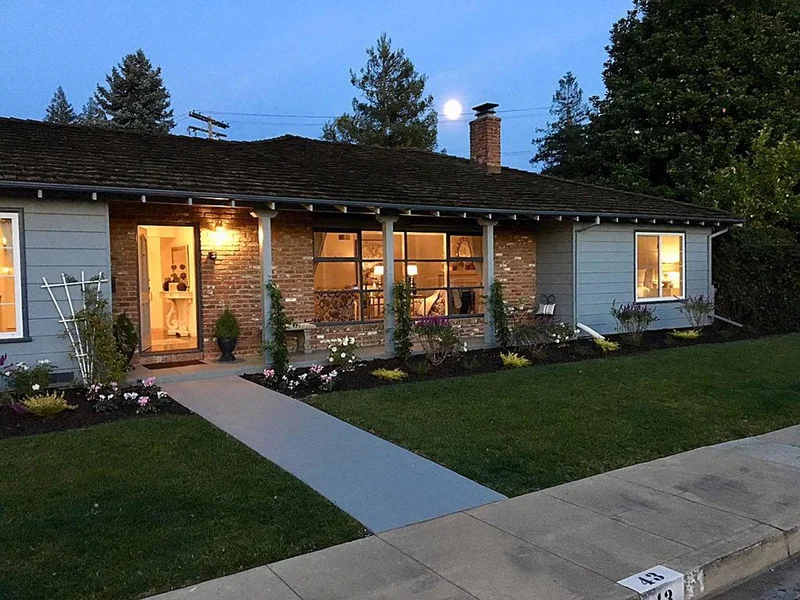 43 Stanford, San Carlos, CA 94070