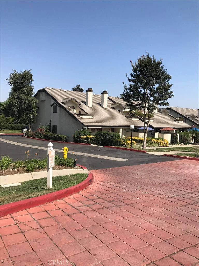 908 Arrow #D, Upland, CA 91786