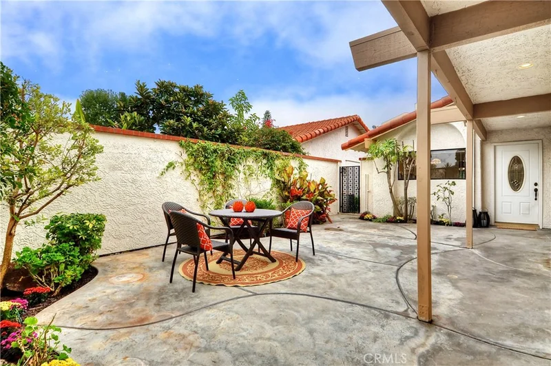 5093 Tero, Laguna Woods, CA 92637