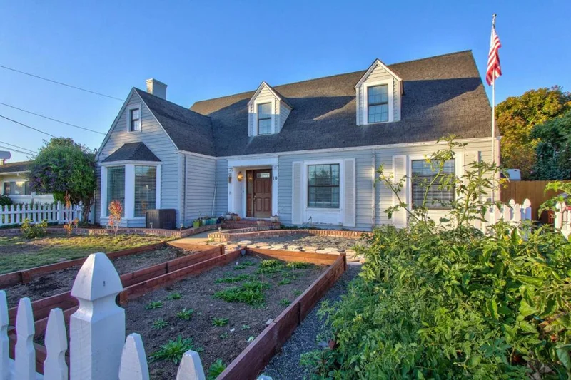 10 Marion Avenue, Salinas, CA 93901