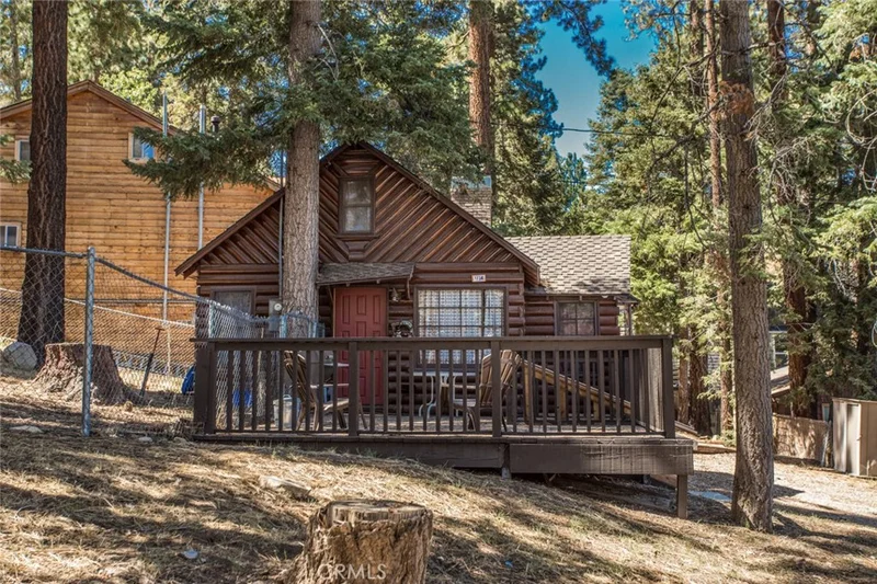43016 Falls, Big Bear, CA 92315