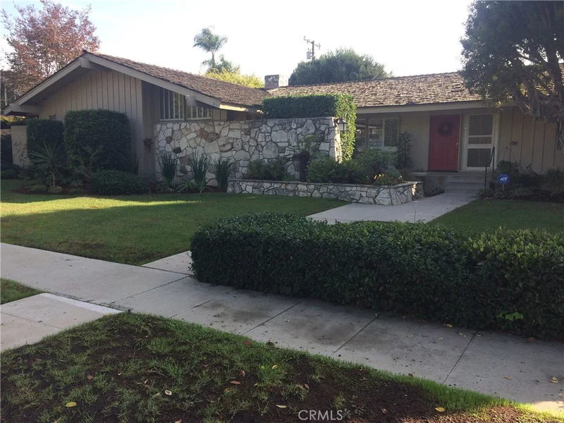 5610 Las Lomas, Long Beach, CA 90815