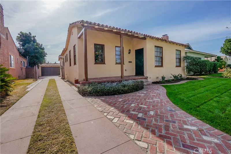 422 School, Compton, CA 90220
