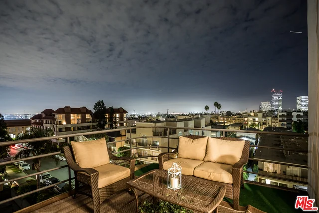 1234 Granville #5, Los Angeles, CA 90025