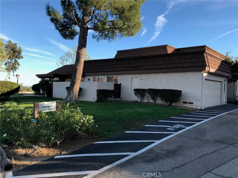 22540 Jeffrey Mark #5, Chatsworth, CA 91311